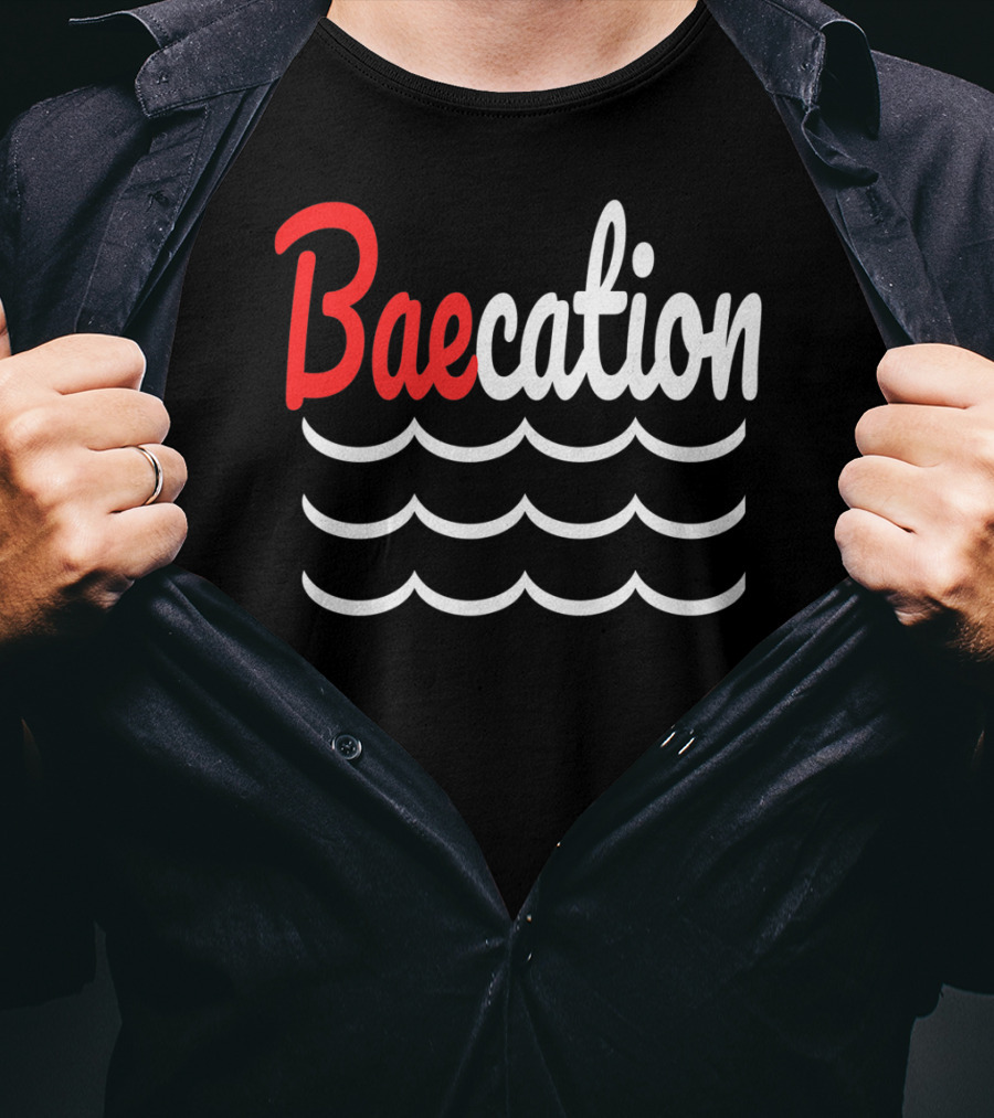 Baecation Waves Design Vacation T-Shirt
