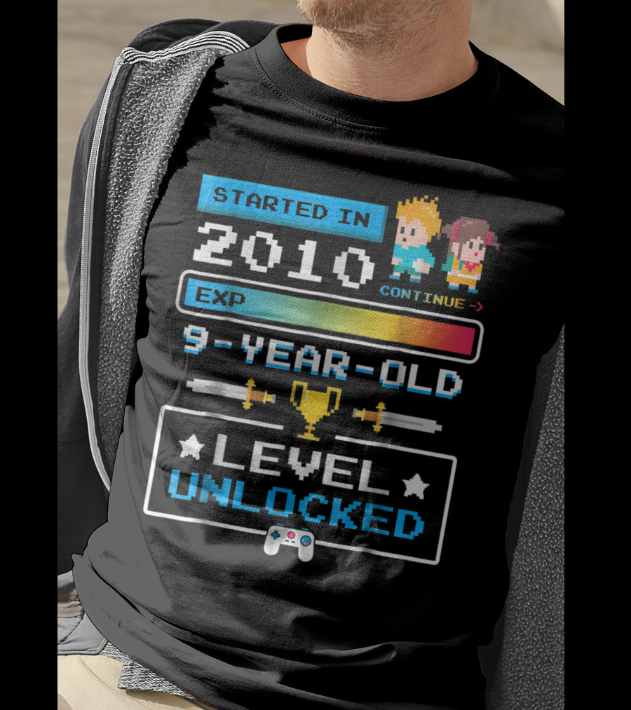 Started In 2010 9 Year Old Level Unlocked Gamer EXP Trophy T-Shirt