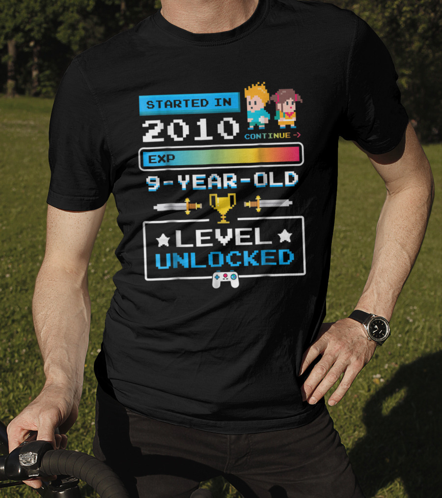 Started In 2010 9 Year Old Level Unlocked Gamer EXP Trophy T-Shirt