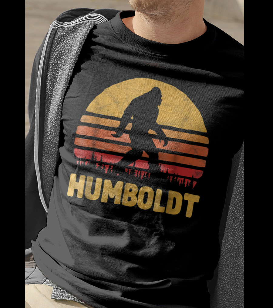 Humboldt Bigfoot Vintage Sasquatch Sunset T-Shirt