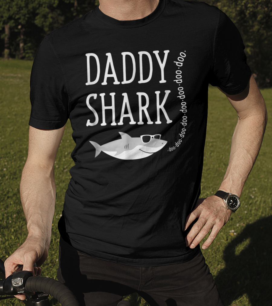 Daddy Shark Doo Doo Sunglasses T-Shirt