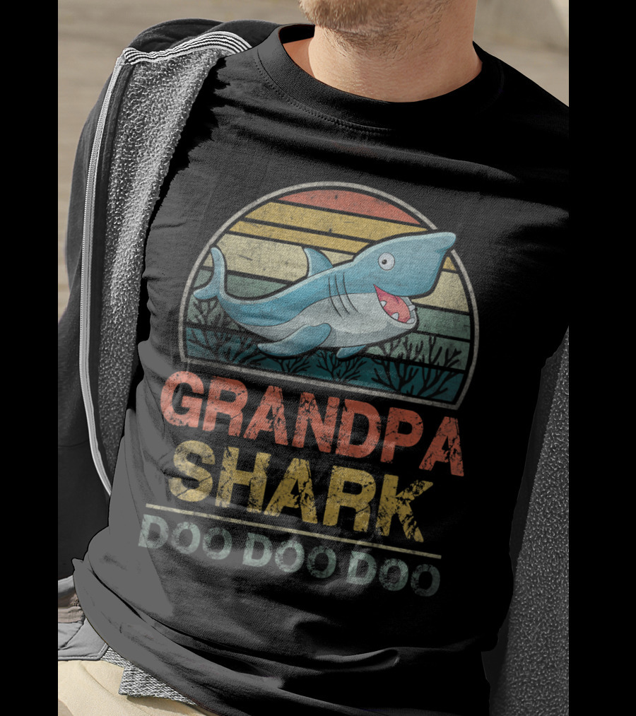 Grandpa Shark Doo Doo Doo Father's Day Retro Sunset Ocean T-Shirt