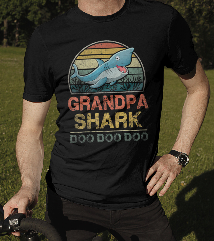 Grandpa Shark Doo Doo Doo Father's Day Retro Sunset Ocean T-Shirt