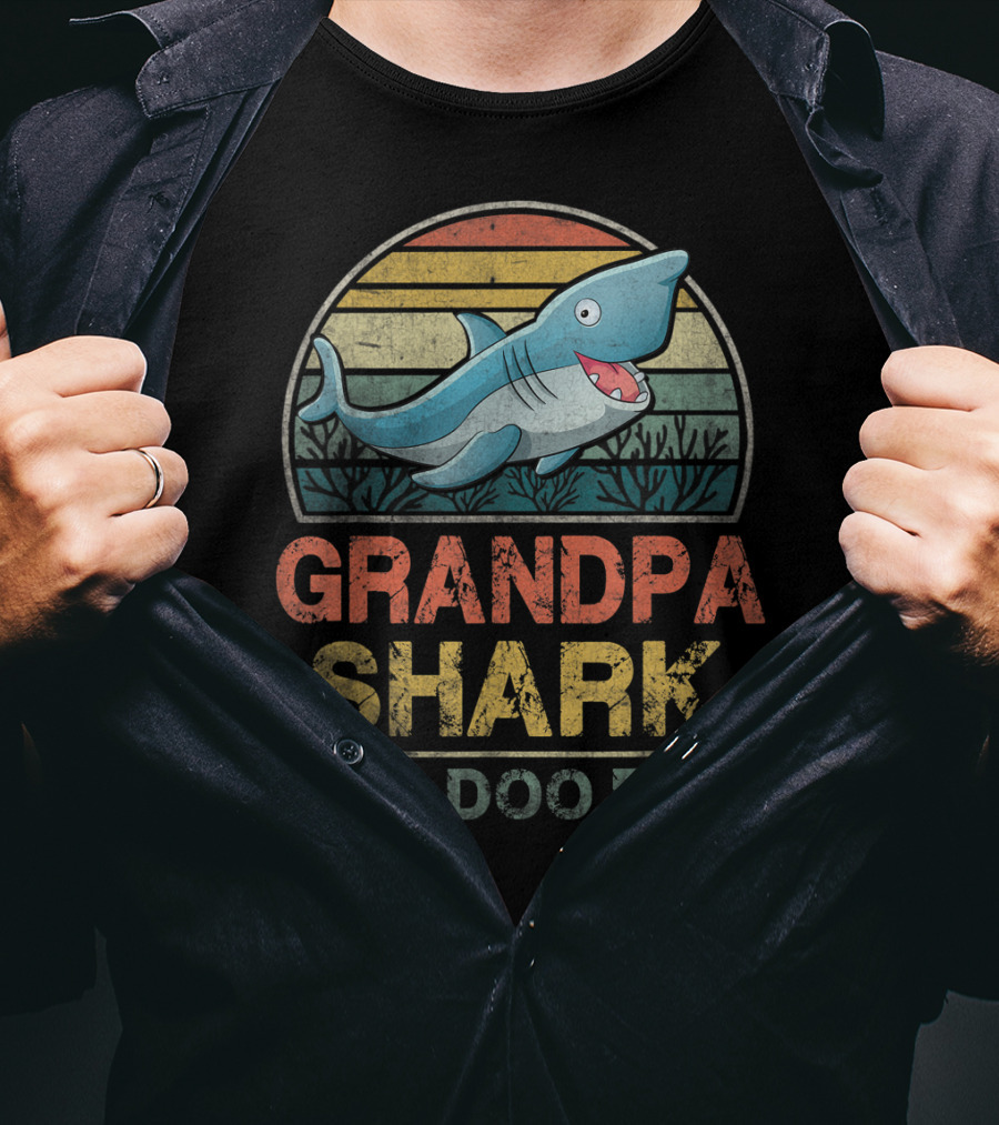 Grandpa Shark Doo Doo Doo Father's Day Retro Sunset Ocean T-Shirt