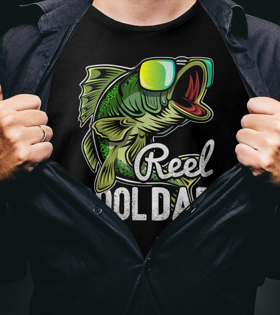 Reel Cool Dad Fishing Sunglasses Bass T-Shirt