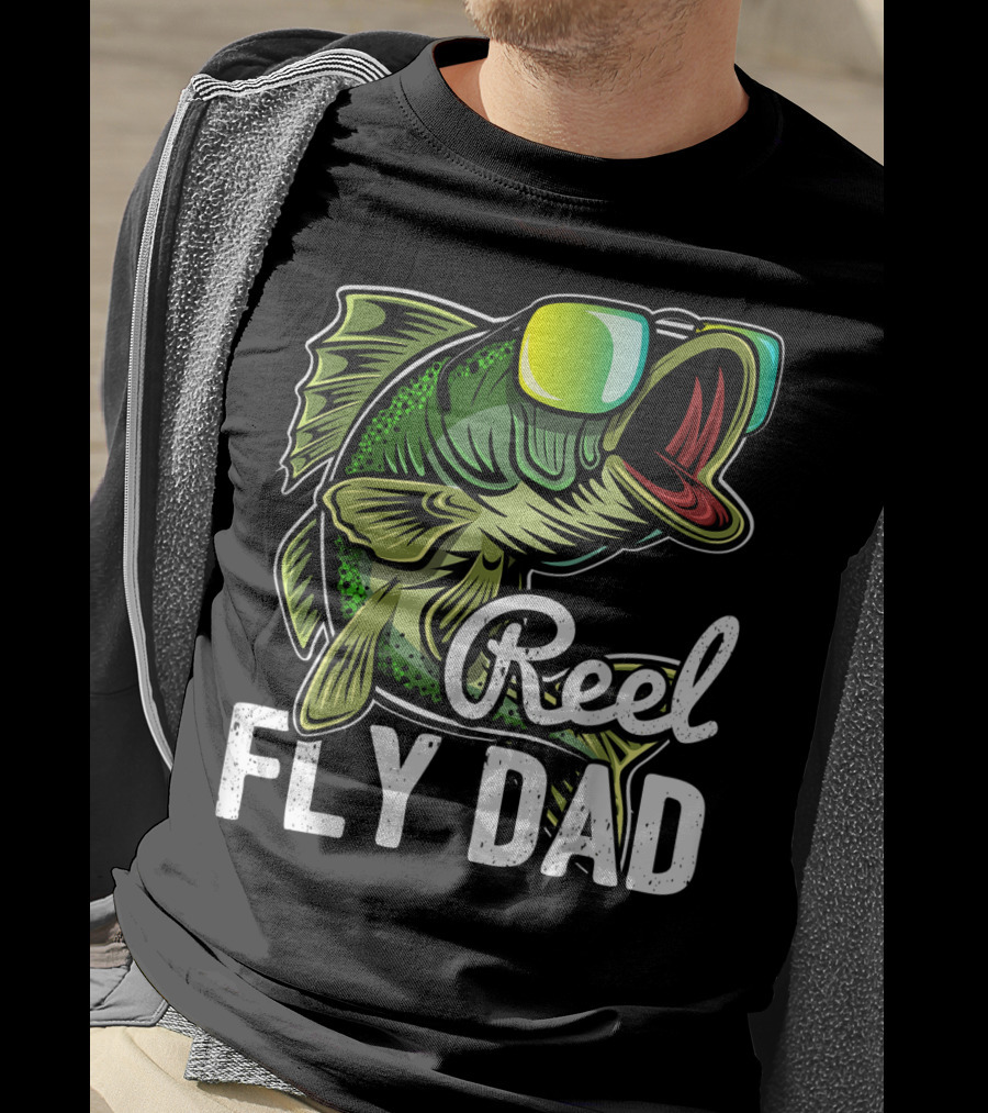 Reel Fly Dad Fishing Sunglasses Bass Fly Fishing T-Shirt
