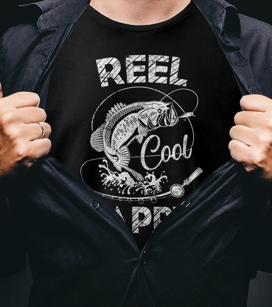 Reel Cool Pappy Fishing Father's Day Moments T-Shirt