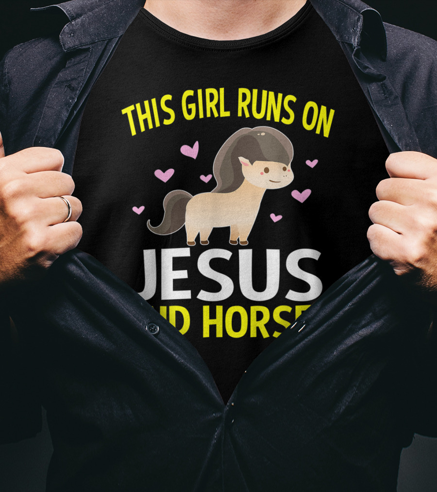 This Girl Runs On Jesus And Horses Hearts Cute Horse T-Shirt