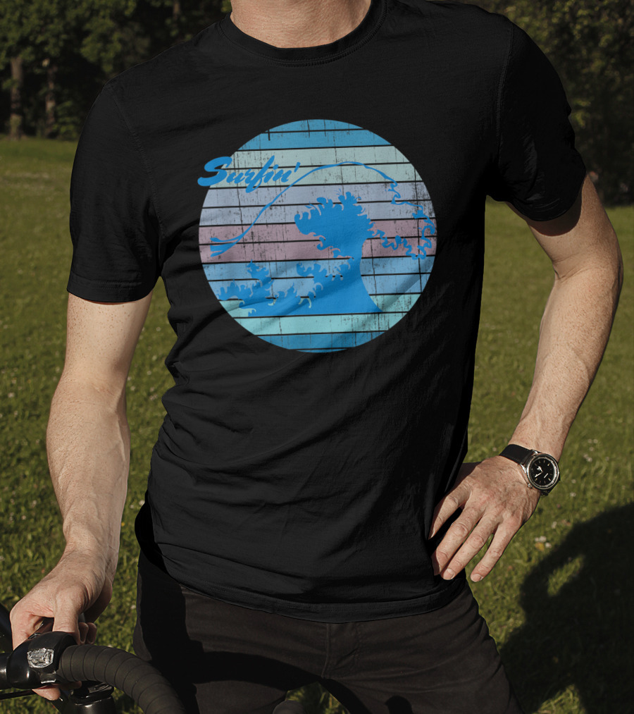 Surfin' Classic Surfing Waves Ocean Stripes T-Shirt