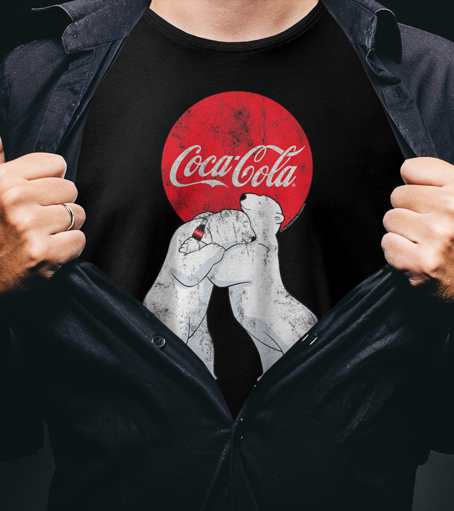 Coca-Cola Christmas Polar Bears Hugging With Red Circle Classic BL T-Shirt