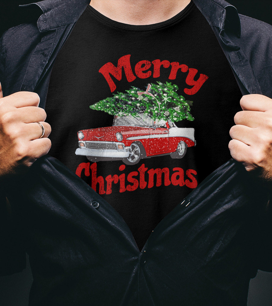 Merry Christmas Vintage Classic Car With Christmas Tree T-Shirt