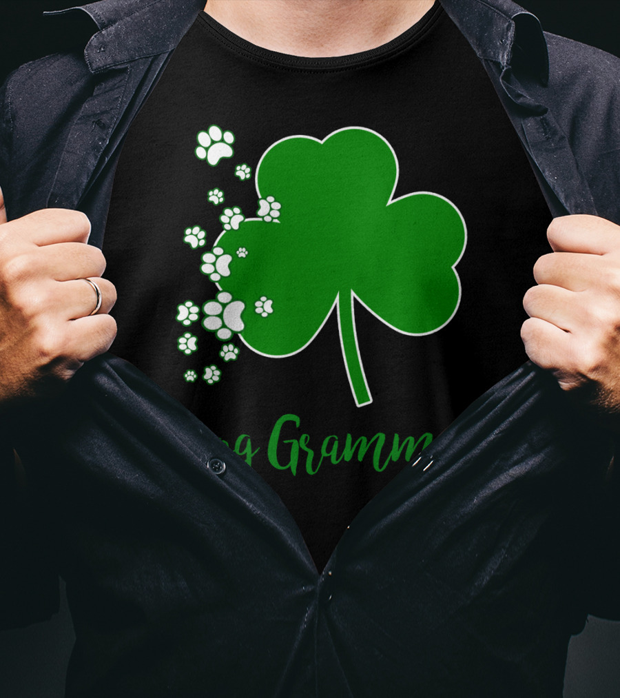 Dog Grammy Irish Shamrock With Paw Prints Best Grandmother's T-Shirt