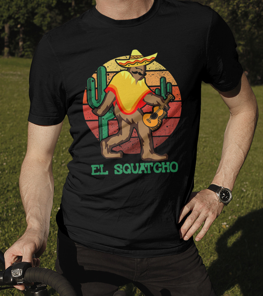 El Squatcho Mexican Sasquatch Bigfoot Cinco De Mayo Cactus Sunset Sombrero Guitar T-Shirt