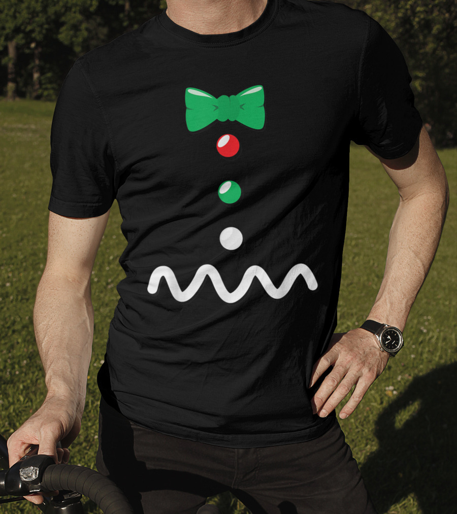 Gingerbread Man Christmas Bow Tie Décor T-Shirt