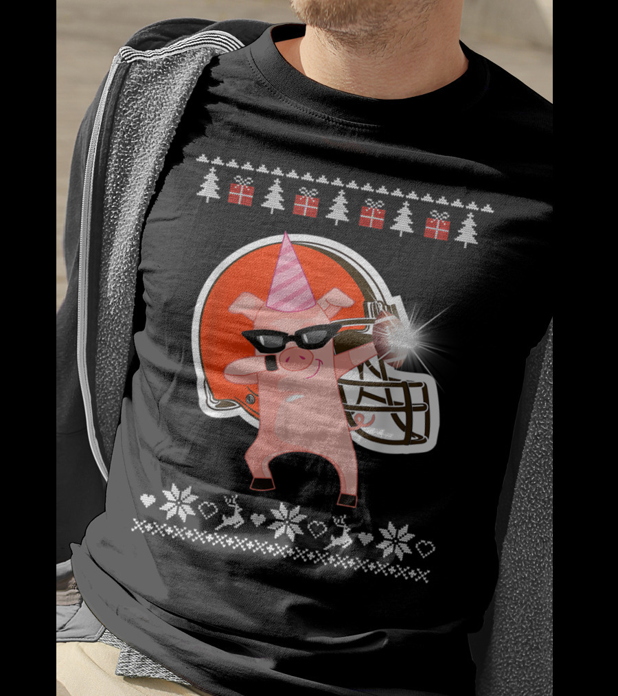 Merry Christmas Pig Dabbing Football Team Santa Hat Sunglasses Christmas Tree Reindeer Snowflakes T-Shirt