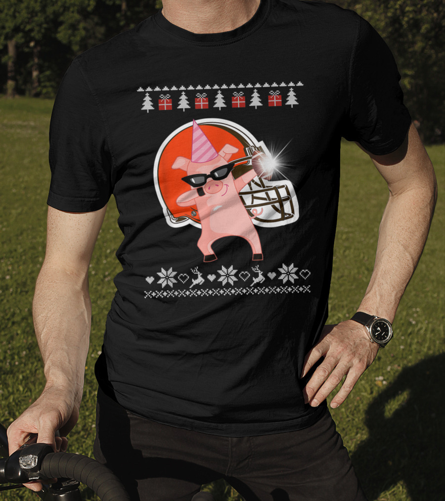 Merry Christmas Pig Dabbing Football Team Santa Hat Sunglasses Christmas Tree Reindeer Snowflakes T-Shirt