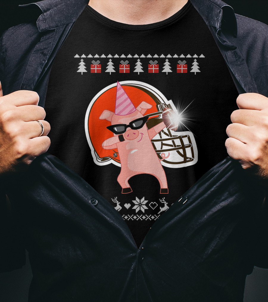 Merry Christmas Pig Dabbing Football Team Santa Hat Sunglasses Christmas Tree Reindeer Snowflakes T-Shirt