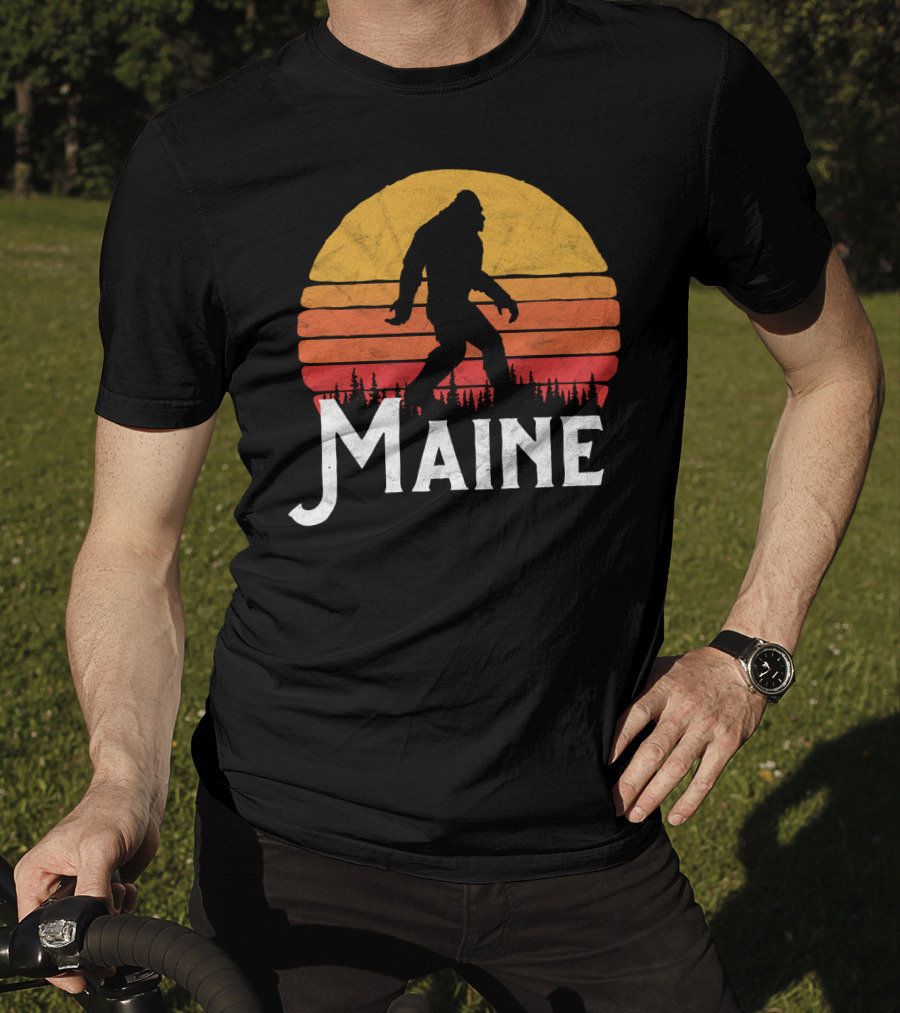 Maine Bigfoot Silhouette Retro Sun Believe T-Shirt