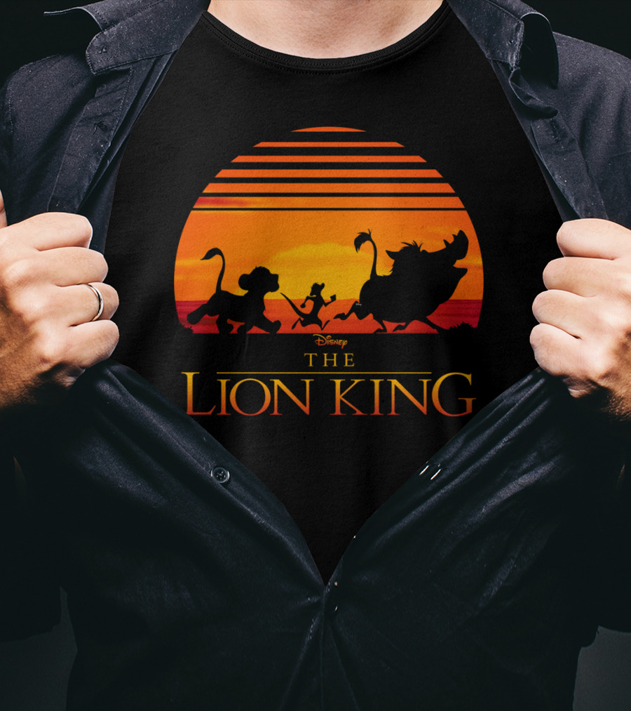 Disney The Lion King Classic Sunset Simba Timon Pumbaa T-Shirt