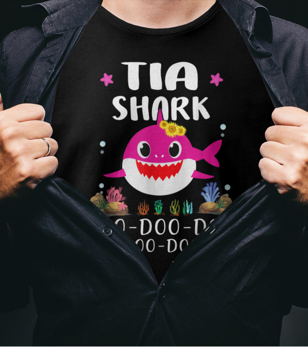 Tia Shark Doo Doo Doo Doo Matching Family Shark T-Shirt