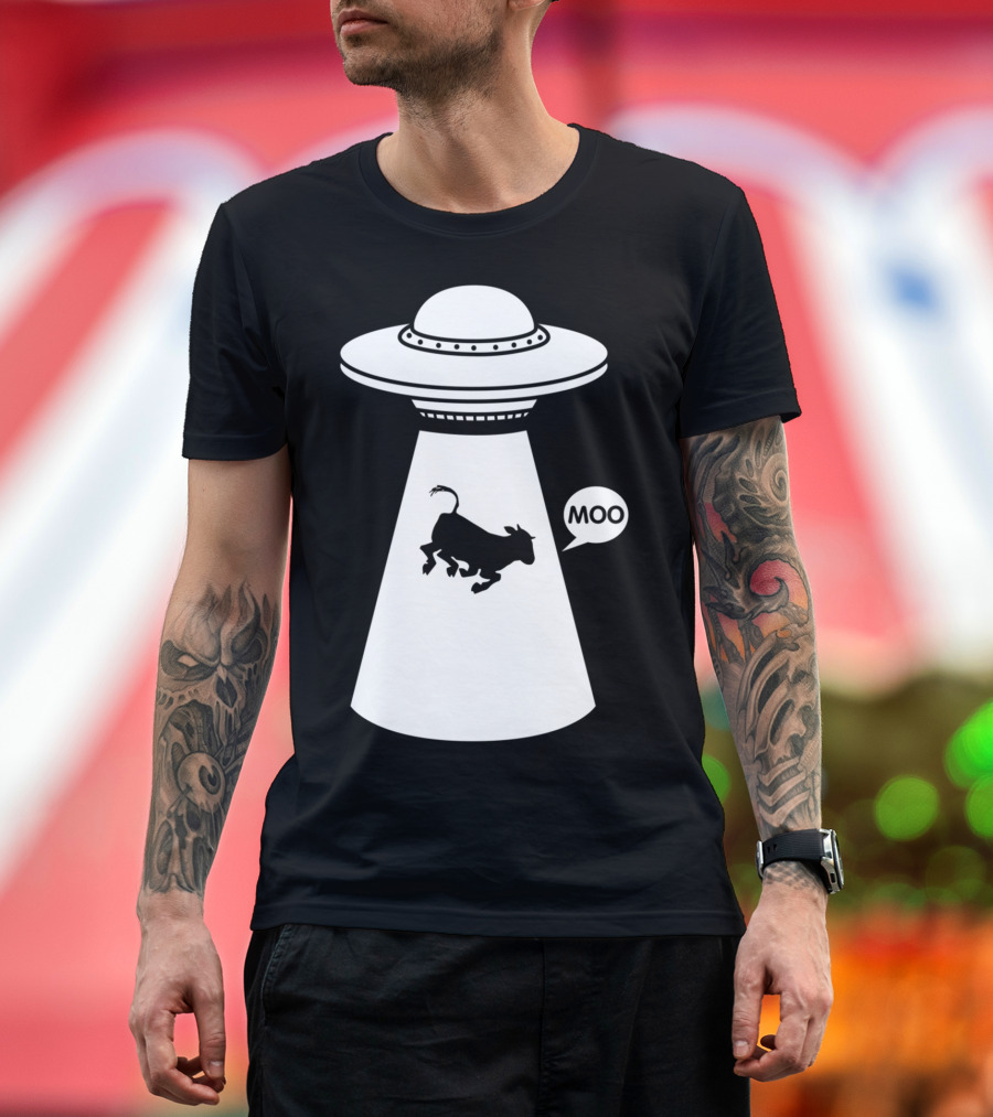 UFO Cow Abduction MOO Funny Space Alien Joke T-Shirt
