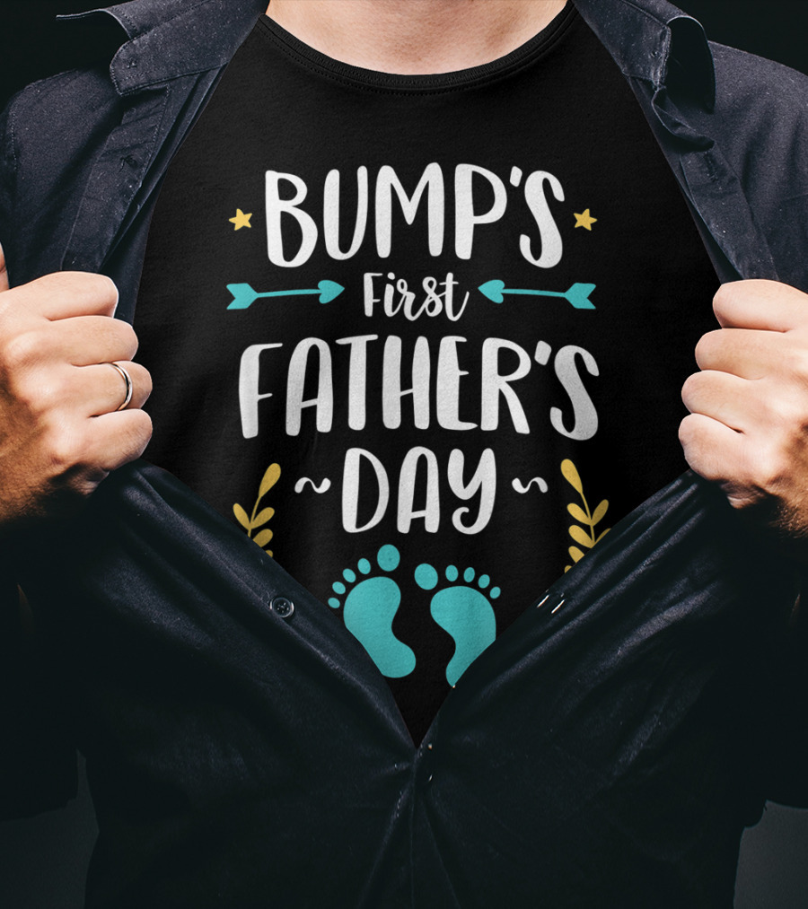 Bump's First Father's Day Baby Footprints Arrows And Stars T-Shirt