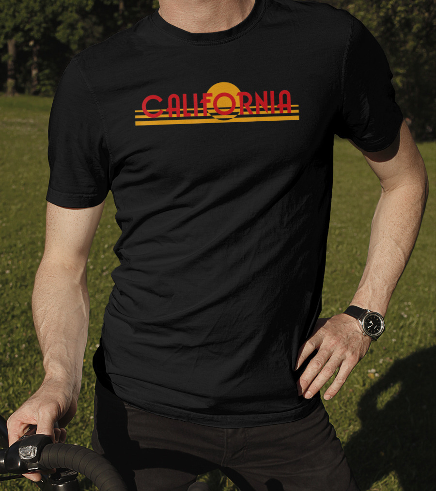 California 80s Sunset Retro License Plate T-Shirt
