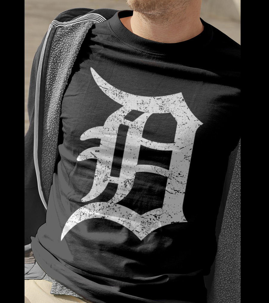 Detroit D Motor City Pullo Authentic T-Shirt