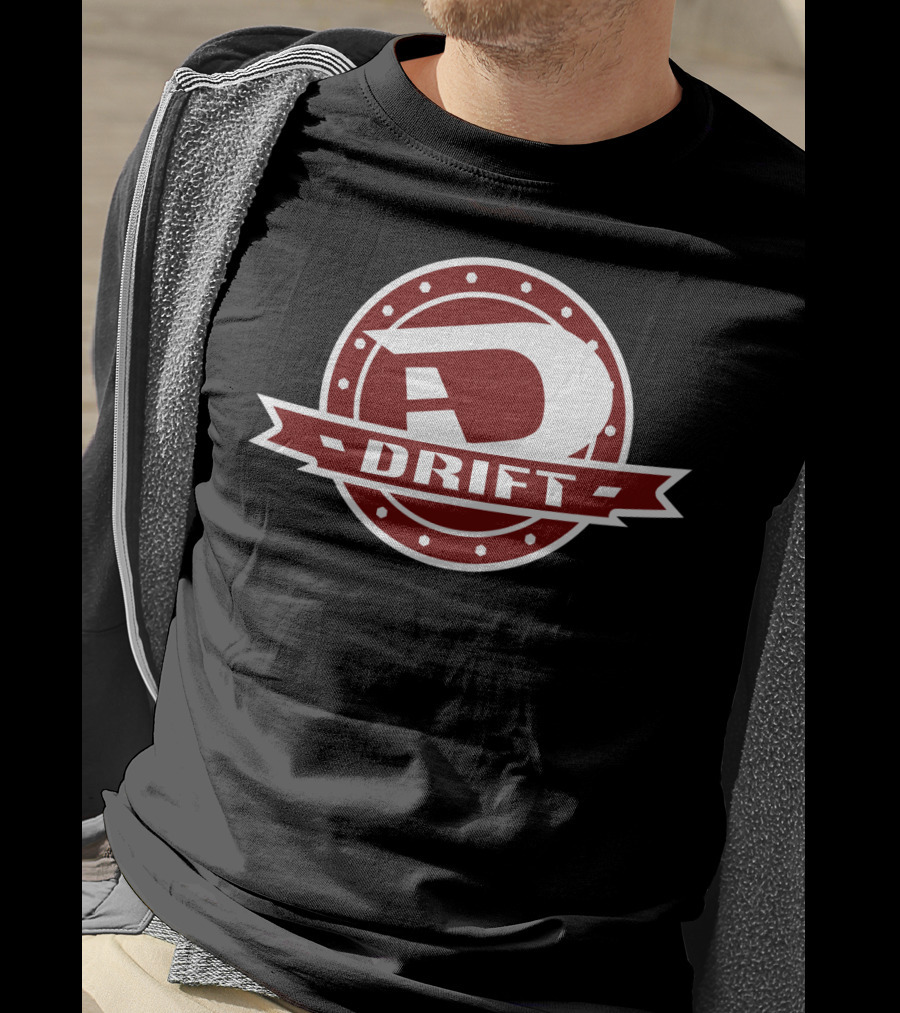 Classic Style Drift Red Icon Badge T-Shirt