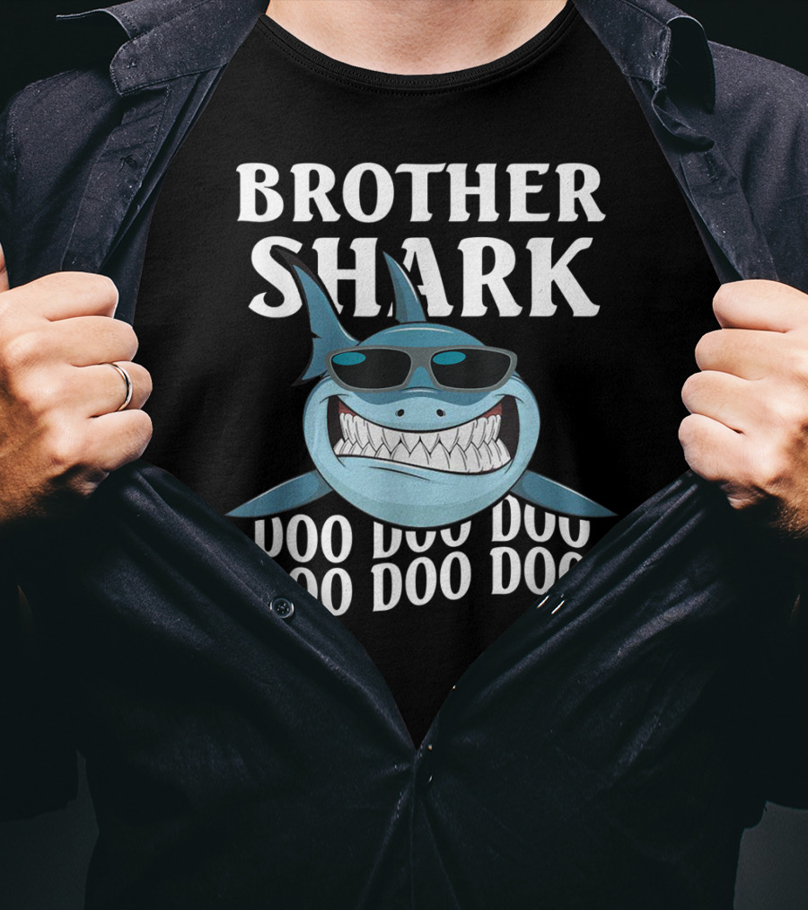 Brother Shark Doo Doo Doo Sunglasses Cool Smile T-Shirt