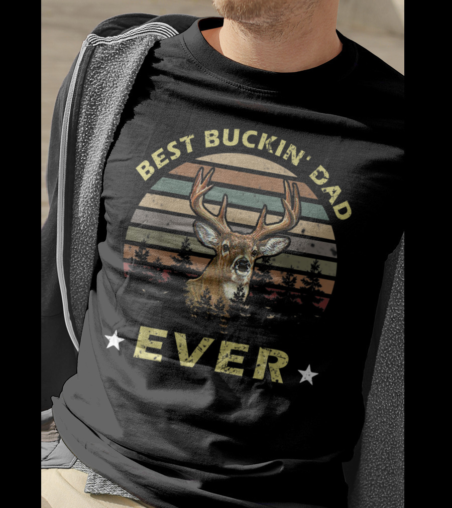 Best Buckin' Dad Ever Vintage Deer Retro Stripes Forest T-Shirt