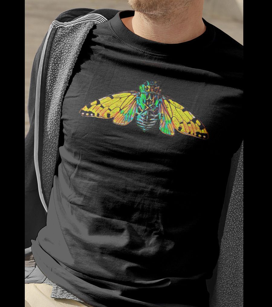 Cicada Fly Vibrant Insect T-Shirt