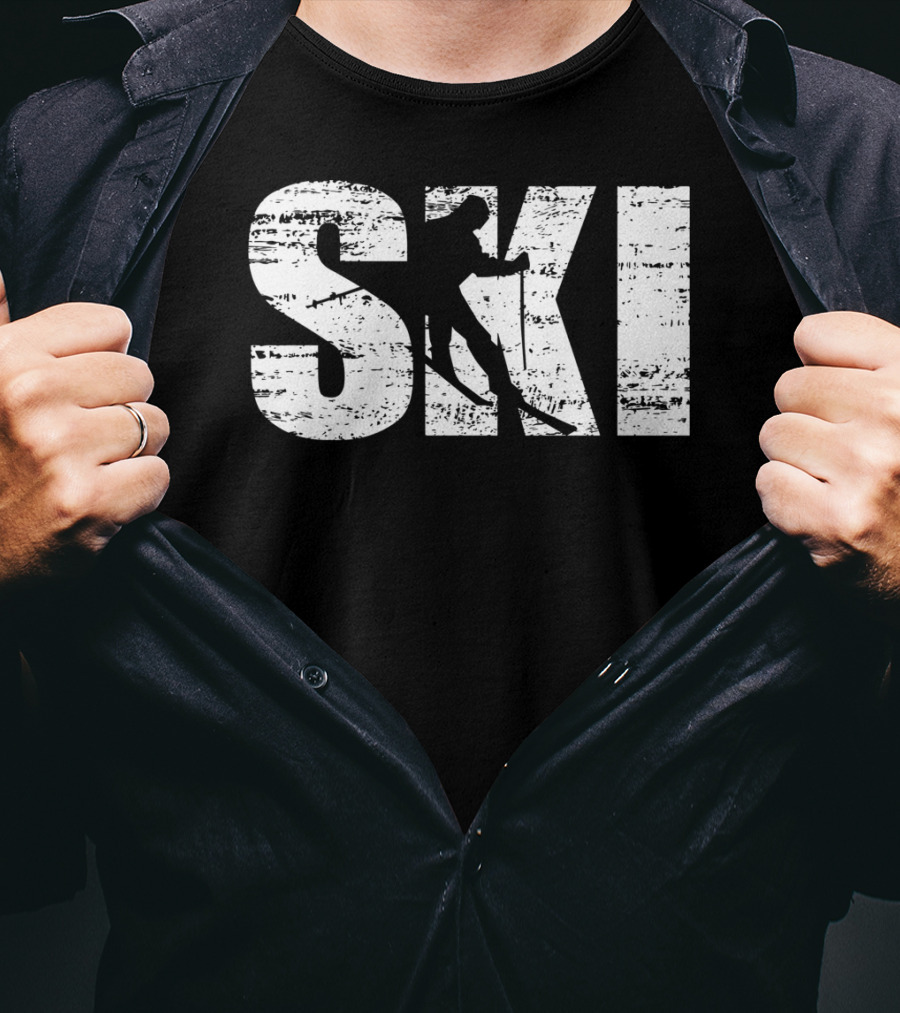 Cool Distressed Skiing For Skiers SKI T-Shirt