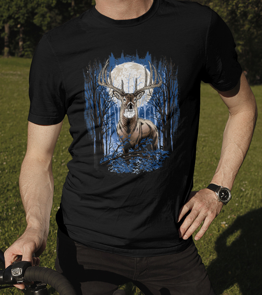 Big Whitetail Buck With Full Moon In Forest Deer For Hunters T-Shirt
