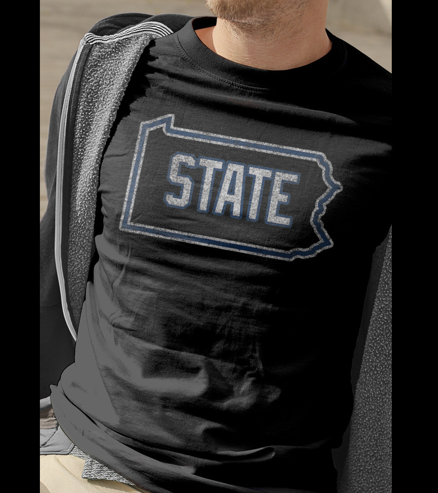 Pennsylvania State Outline Distressed Penn Fan State T-Shirt