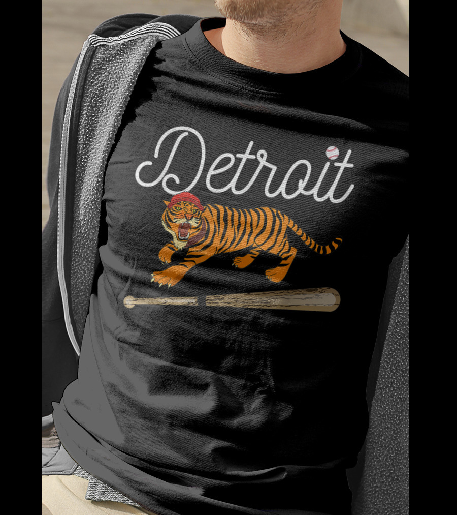 Detroit Distressed Funny Tiger Mascot With Baseball Bat T-Shirt
