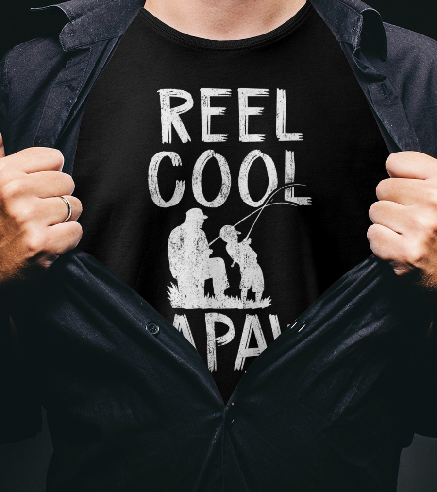 Reel Cool Papaw Father's Day Fishing T-Shirt