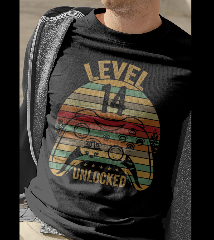 Level 14 Unlocked Gaming Themed Birthday 14 Year Old Boy Retro Controller T-Shirt