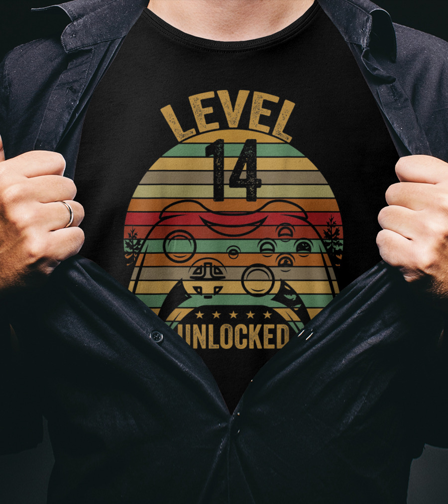 Level 14 Unlocked Gaming Themed Birthday 14 Year Old Boy Retro Controller T-Shirt