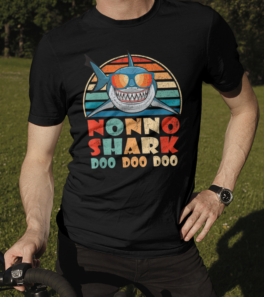 Nonno Shark Doo Doo Doo Retro Sunglasses Vintage Family Birthday T-Shirt