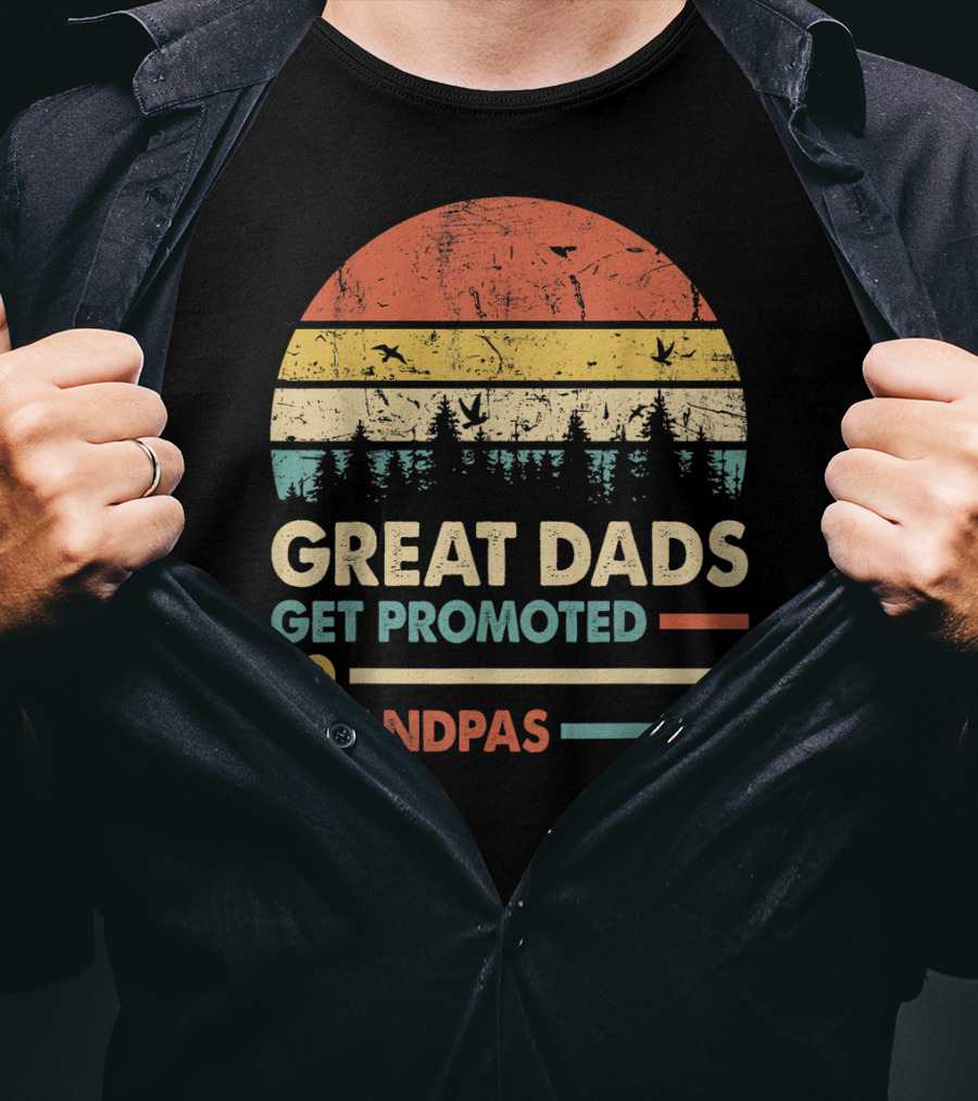 Great Dads Get Promoted To Grandpas Retro Sunset Forest T-Shirt