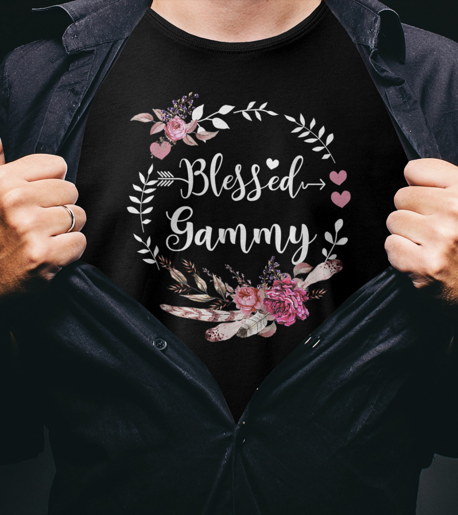 Blessed Gammy Floral Wreath With Pink Hearts And Flowers T-Shirt