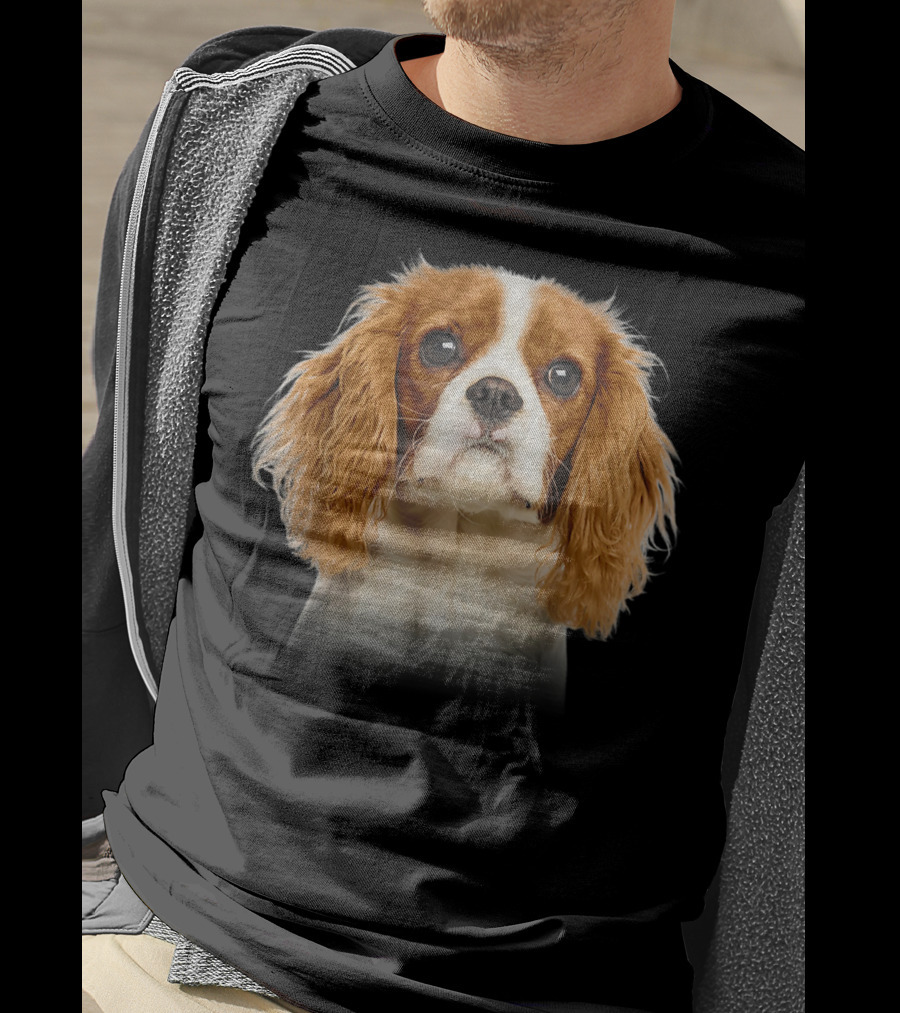 Cavalier King Charles Spaniel Face Close-Up Image T-Shirt