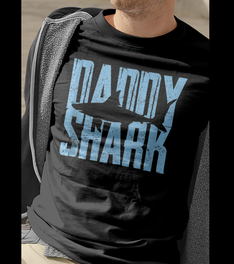 Daddy Shark Father's Day Gift Mens T-Shirt