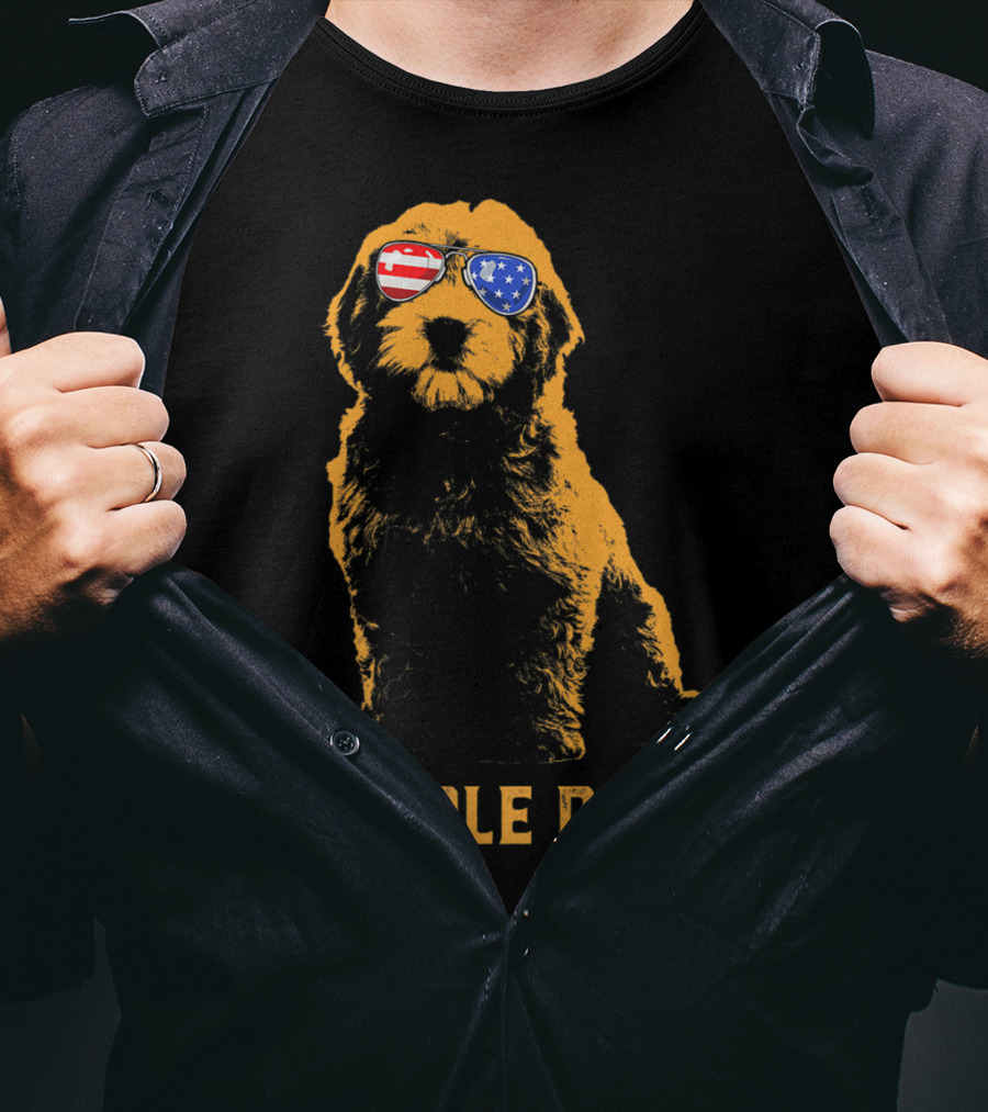 Doodle Dad Men's Goldendoodle With American Flag Sunglasses T-Shirt