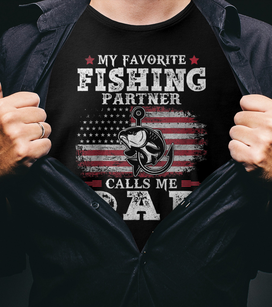 My Favorite Fishing Partner Calls Me Dad American Flag Fish Anchor T-Shirt