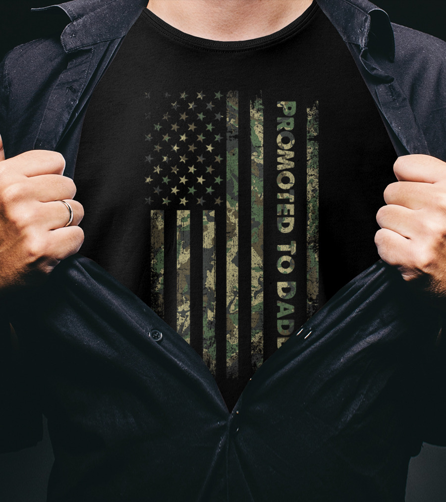 Promoted To Daddy American Flag Camo Fathers Mens T-Shirt