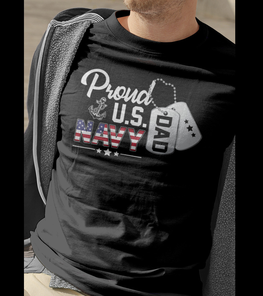Proud U.S. Navy Dad Military Pride Dog Tags Anchor Stars T-Shirt