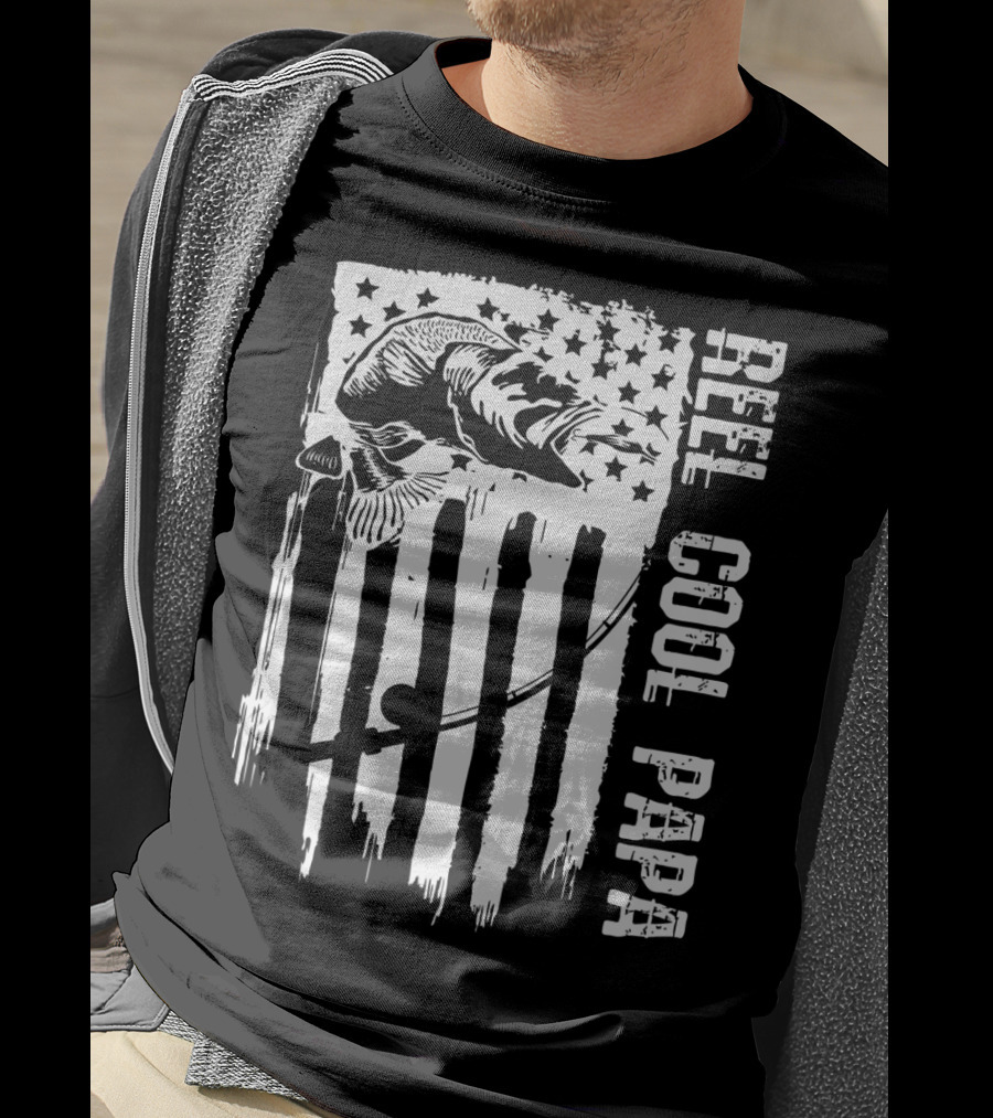 Reel Cool Papa Fishing Patriotic American Flag T-Shirt