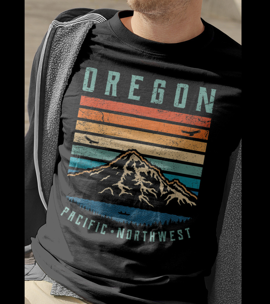 Oregon Pacific Northwest Vintage Portland Mountain Sunset Stripes T-Shirt